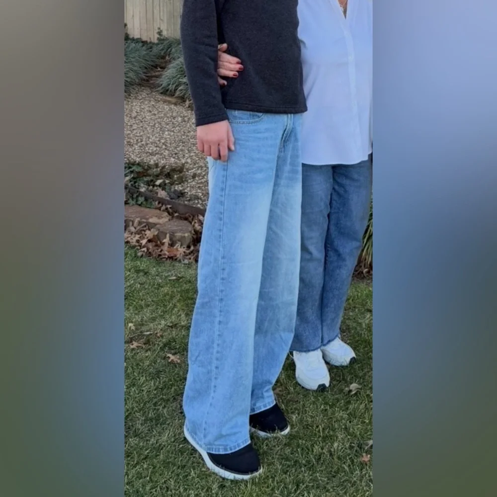 Men’s Blue Wide-Leg, Bareline Jeans Size 28 - Picture 3 of 3